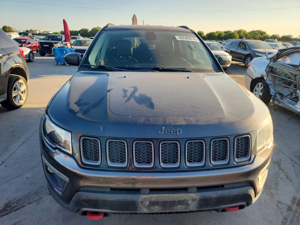 Продаж на аукціоні авто 2018 Jeep Compass, vin: 3C4NJDDB5JT451662, номер лоту: 60509276