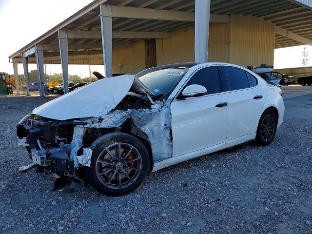 Auction sale of the 2018 Alfa Romeo Giulia, vin: ZARFAEDN1J7573529, lot number: 62349906
