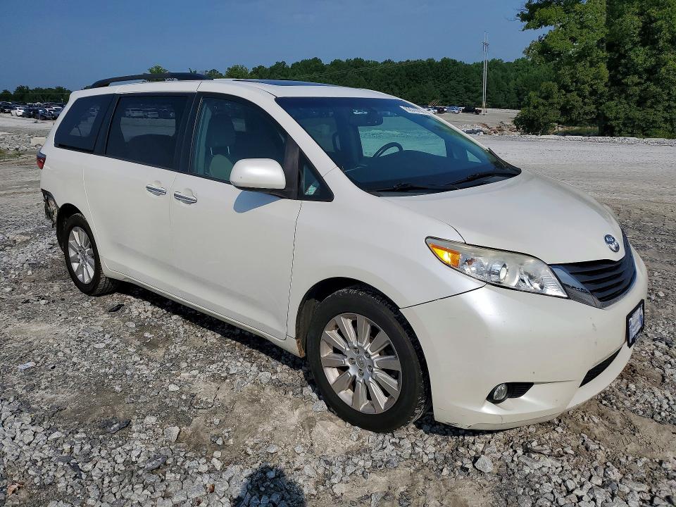 2015 Toyota Sienna მანქანა იყიდება აუქციონზე, vin: 5TDDK3DC5FS112896, აუქციონის ნომერი: 62516706