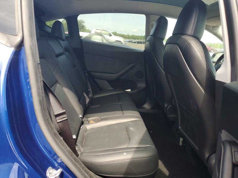 61679086 :رقم المزاد ، 7SAYGDED9SA379196 vin ، 2025 Tesla Model Y مزاد بيع