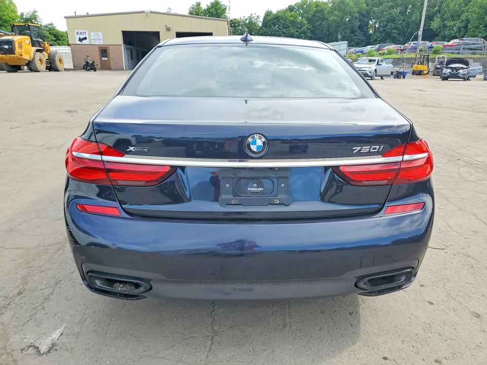 59779226 :رقم المزاد ، WBA7F2C59KB240149 vin ، 2019 Bmw 750 مزاد بيع