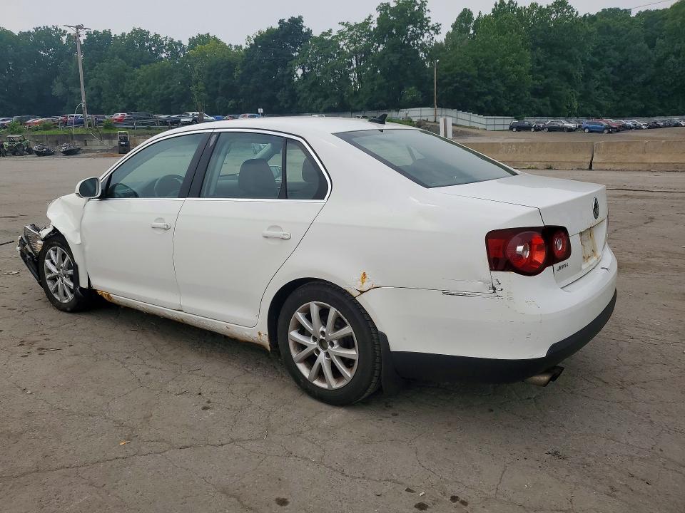 60270386 :رقم المزاد ، 3VWRZ7AJ3AM055275 vin ، 2010 Volkswagen Jetta مزاد بيع