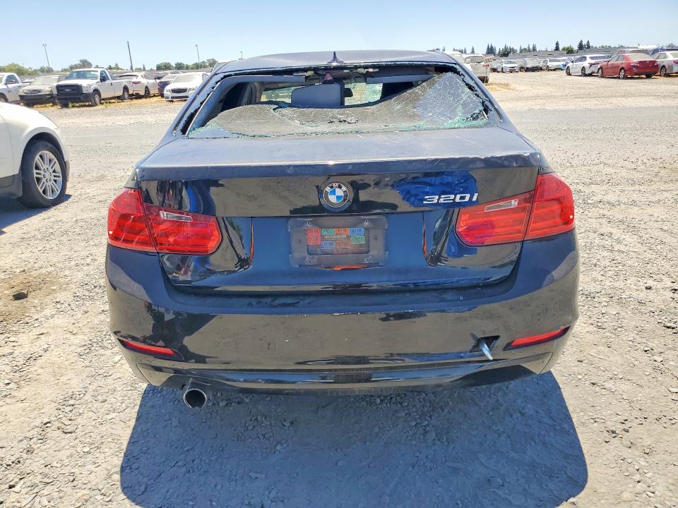 2015 Bmw 320 მანქანა იყიდება აუქციონზე, vin: WBA3B1C5XFK137610, აუქციონის ნომერი: 60414196