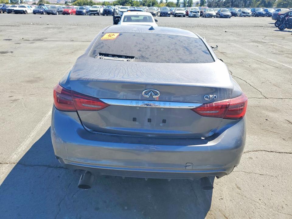62425476 :رقم المزاد ، JN1EV7AP9JM366970 vin ، 2018 Infiniti Q50 مزاد بيع