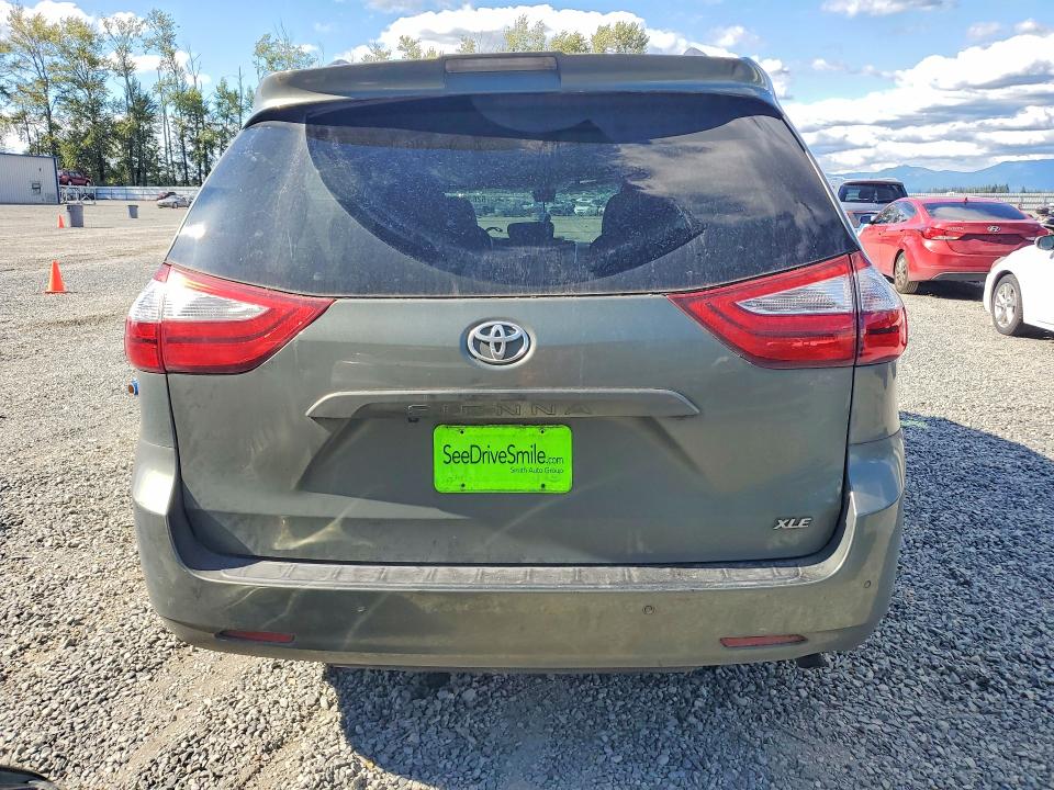 Aukcja sprzedaży 2018 Toyota Sienna, vin: 5TDYZ3DC5JS908196, numer aukcji: 62638096