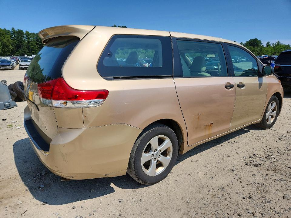 62426746 :رقم المزاد ، 5TDZK3DC2DS360929 vin ، 2013 Toyota Sienna مزاد بيع