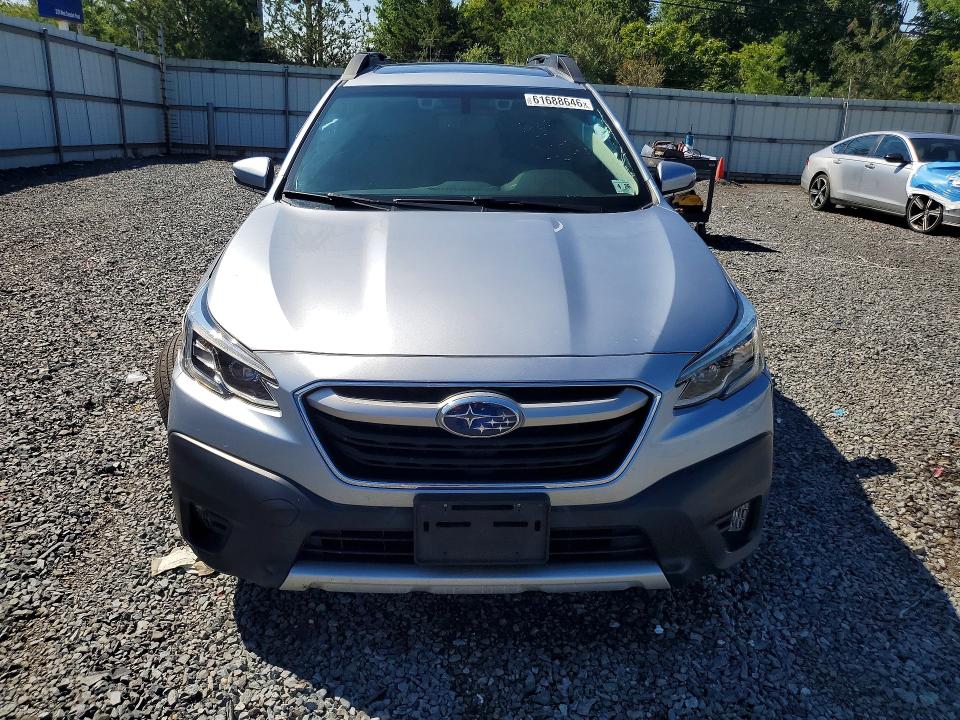 61688646 :رقم المزاد ، 4S4BTGND6M3152126 vin ، 2021 Subaru Outback مزاد بيع