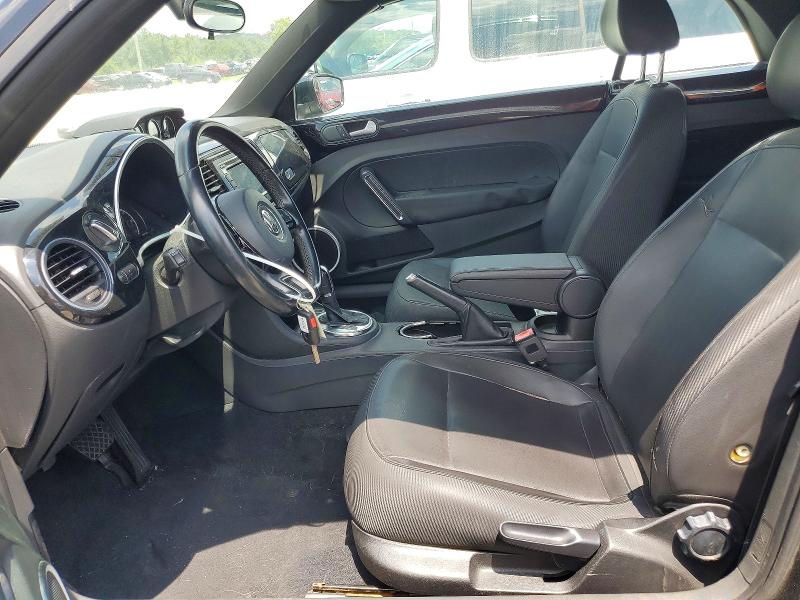 56623346 :رقم المزاد ، 3VW5L7AT3DM831863 vin ، 2013 Volkswagen Beetle مزاد بيع