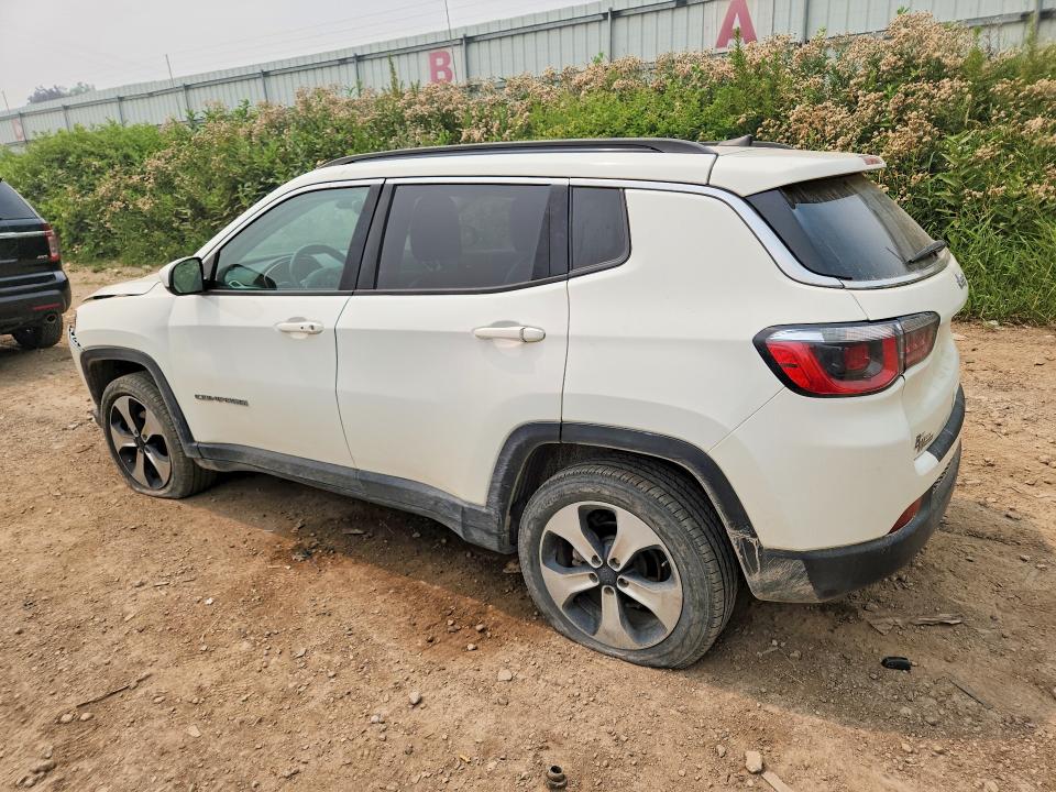 2018 Jeep Compass მანქანა იყიდება აუქციონზე, vin: 3C4NJDBB1JT113601, აუქციონის ნომერი: 61175036