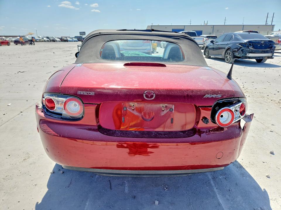 60179306 :رقم المزاد ، JM1NC25F560100450 vin ، 2006 Mazda Mx-5 Miata مزاد بيع