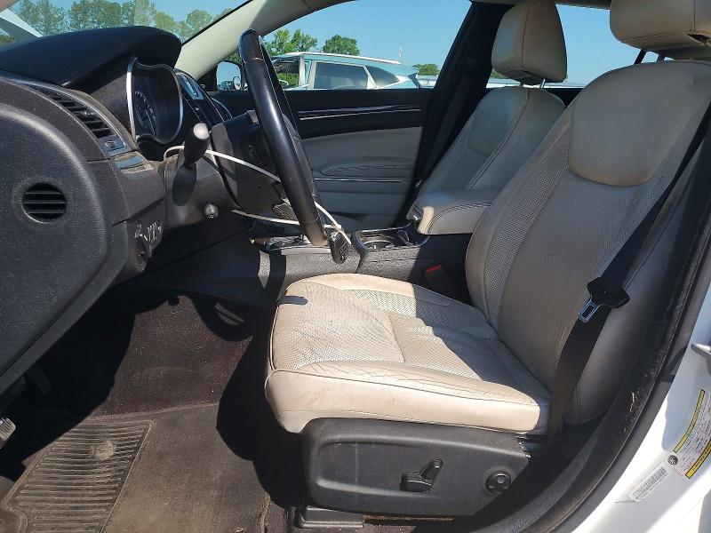 60029456 :رقم المزاد ، 2C3CCAEG1JH159725 vin ، 2018 Chrysler 300 مزاد بيع