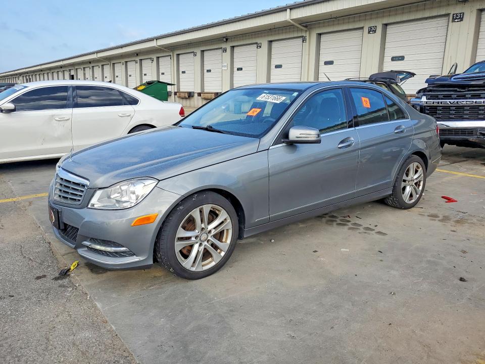 Продаж на аукціоні авто 2013 Mercedes-benz C, vin: WDDGF8AB3DR244096, номер лоту: 61531666