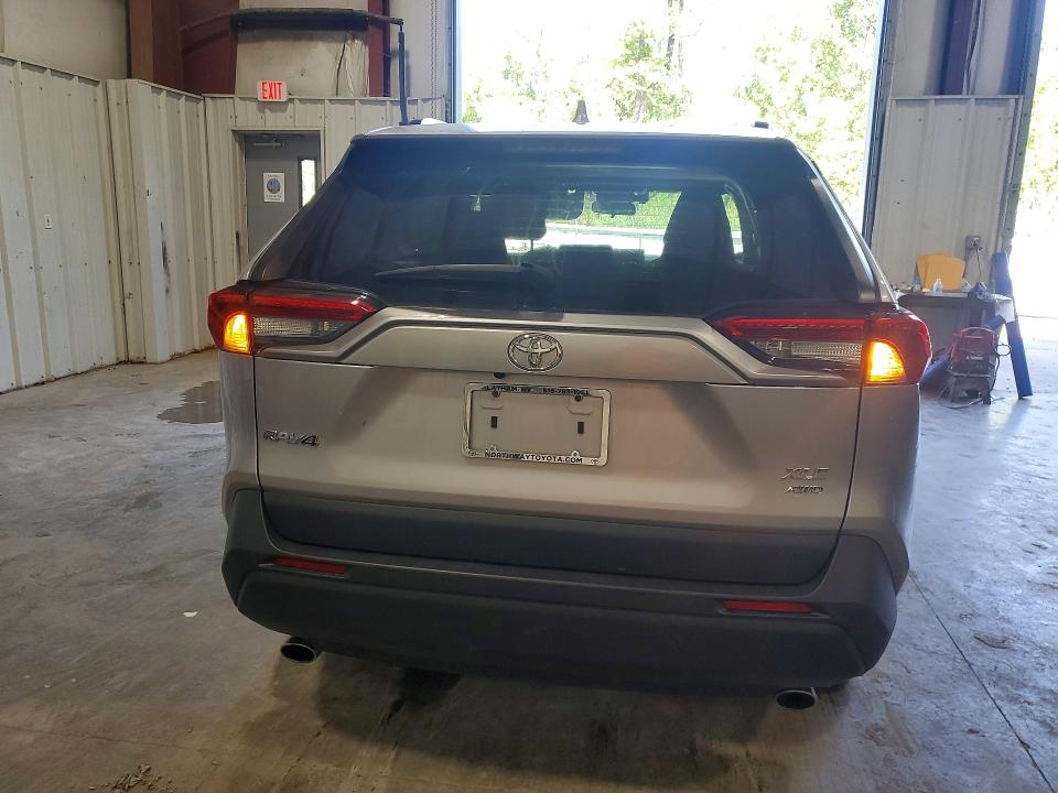 62326136 :رقم المزاد ، 2T3P1RFVXNC313371 vin ، 2022 Toyota Rav4 مزاد بيع