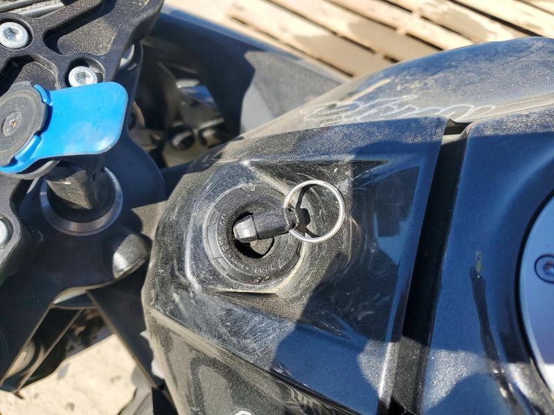 85623965 :رقم المزاد ، JKAEXEF1XGDA29973 vin ، 2016 Kawasaki Ex650 مزاد بيع