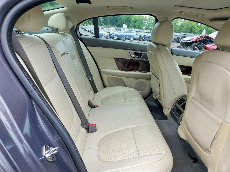 60568676 :رقم المزاد ، SAJWA06B19HR08358 vin ، 2009 Jaguar Xf مزاد بيع