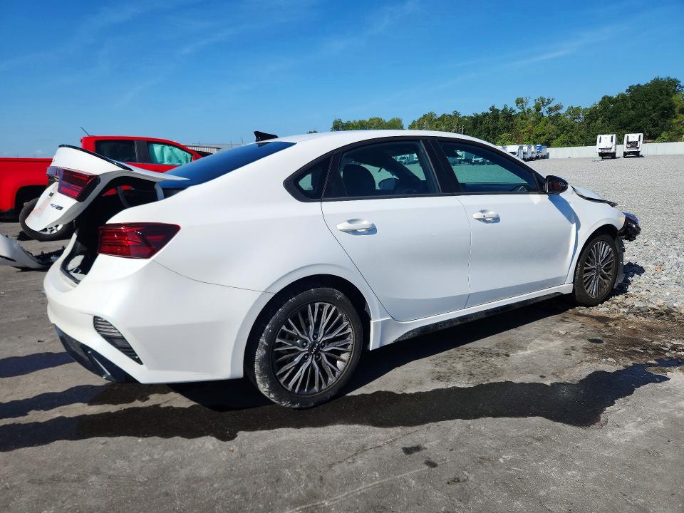 2023 Kia Forte მანქანა იყიდება აუქციონზე, vin: 3KPF54AD6PE658590, აუქციონის ნომერი: 62150816