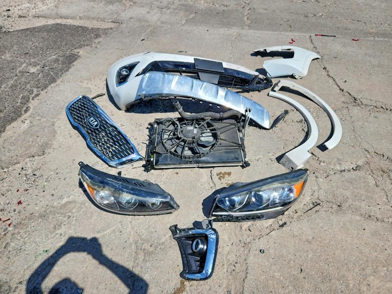 60882796 :رقم المزاد ، 5XYPKDA5XKG503414 vin ، 2019 Kia Sorento مزاد بيع
