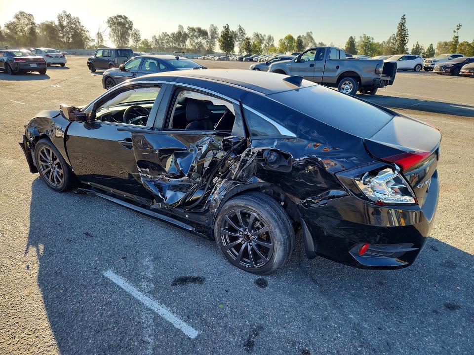 Продажа на аукционе авто 2018 Honda Civic, vin: 2HGFC2F70JH574940, номер лота: 60126146