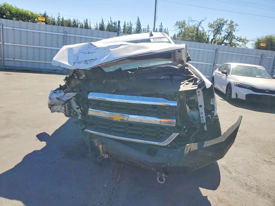 62532926 :رقم المزاد ، 3GCPCNEC0HG194395 vin ، 2017 Chevrolet Silverado مزاد بيع
