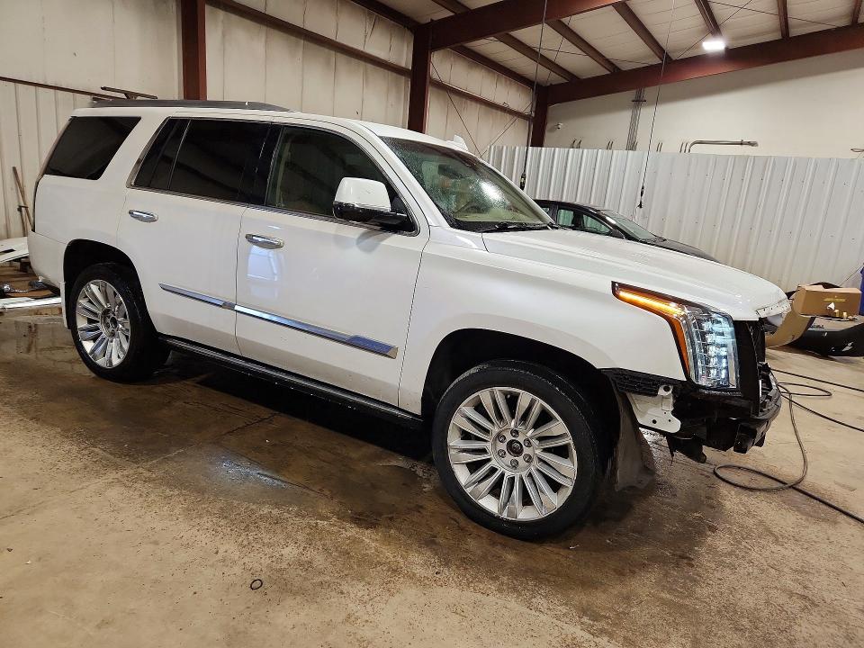 2016 Cadillac Escalade მანქანა იყიდება აუქციონზე, vin: 1GYS4DKJXGR149767, აუქციონის ნომერი: 60014026