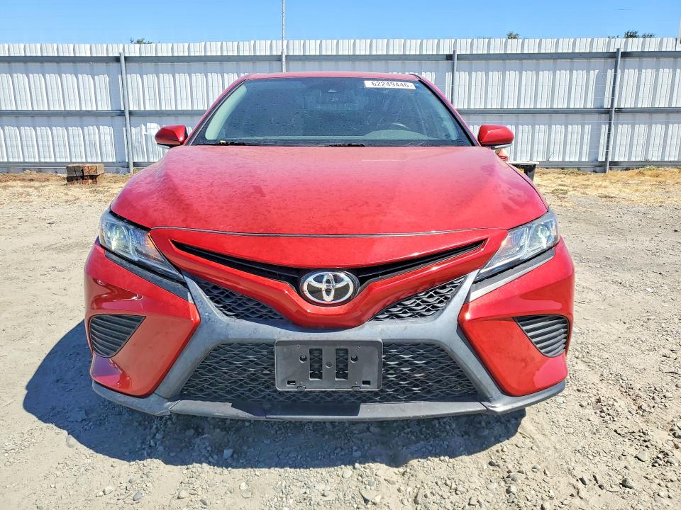 2019 Toyota Camry მანქანა იყიდება აუქციონზე, vin: 4T1B11HK8KU244519, აუქციონის ნომერი: 62249446
