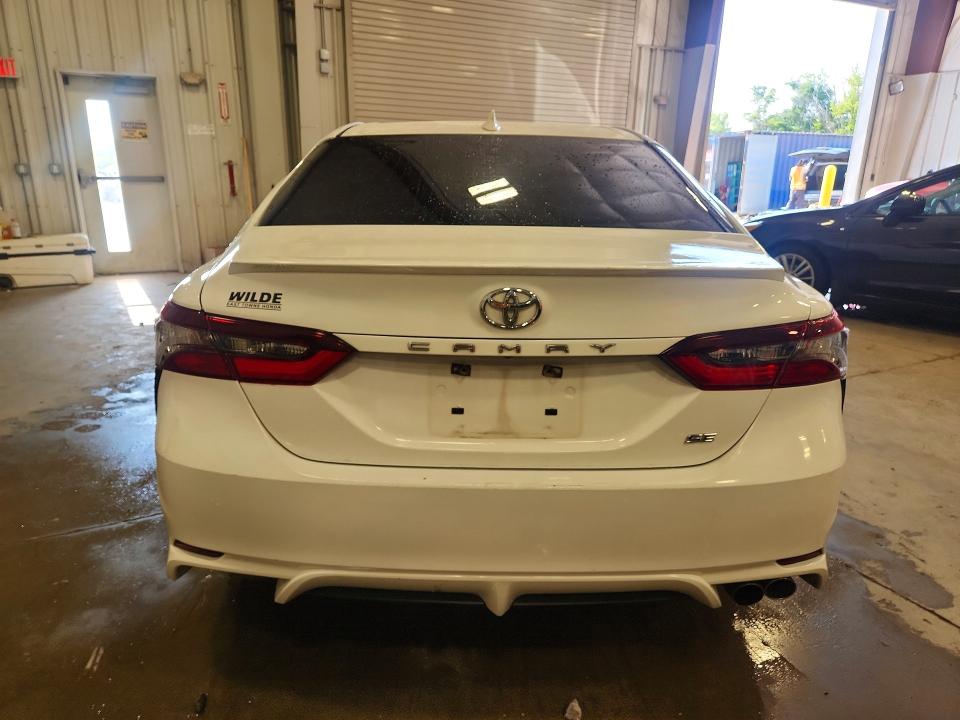 2021 Toyota Camry მანქანა იყიდება აუქციონზე, vin: 4T1G11AK1MU413749, აუქციონის ნომერი: 61918436