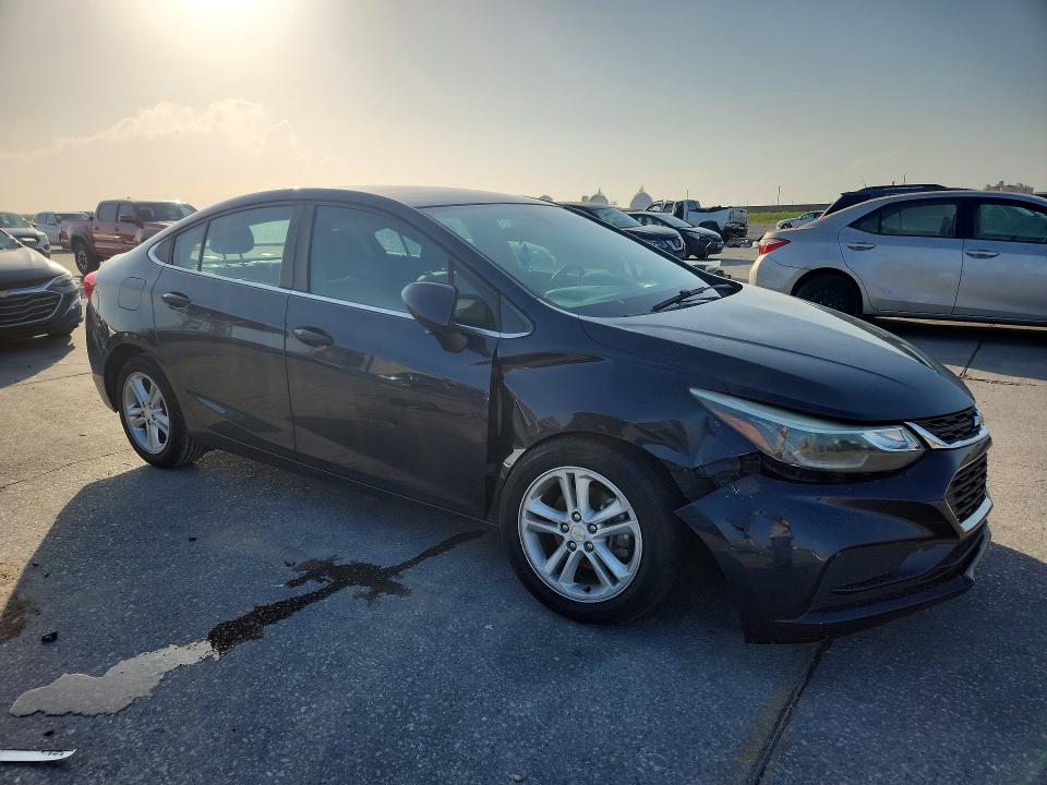 62416856 :رقم المزاد ، 1G1BE5SM7G7310700 vin ، 2016 Chevrolet Cruze مزاد بيع