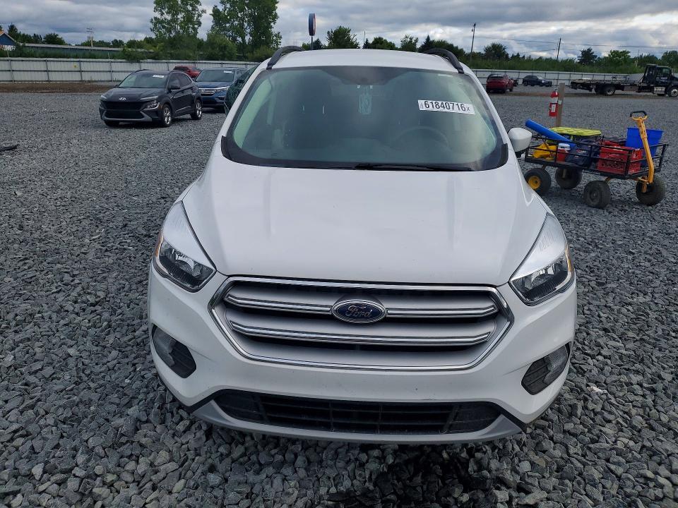 Продажа на аукционе авто 2018 Ford Escape, vin: 1FMCU0GD7JUD18410, номер лота: 61840716