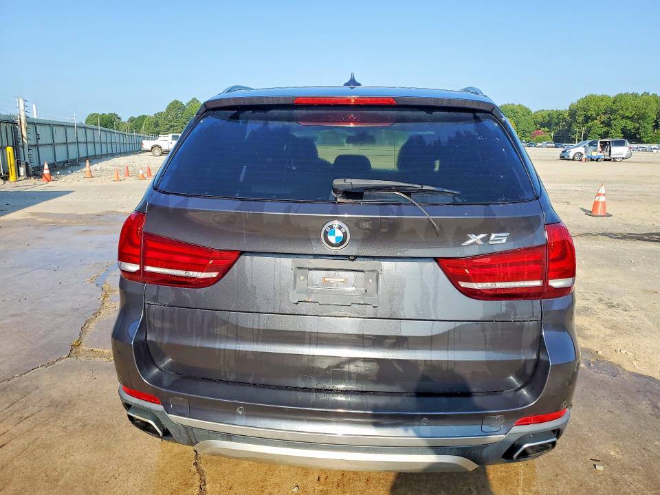 61433046 :رقم المزاد ، 5UXKR0C54J0X85208 vin ، 2018 Bmw X5 مزاد بيع