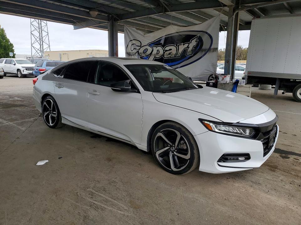 Продажа на аукционе авто 2020 Honda Accord, vin: 1HGCV2F34LA028864, номер лота: 60246666