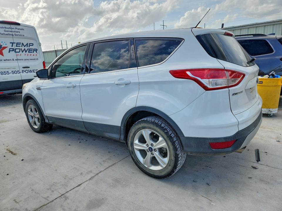 2013 Ford Escape მანქანა იყიდება აუქციონზე, vin: 1FMCU0GX9DUD83841, აუქციონის ნომერი: 61850636