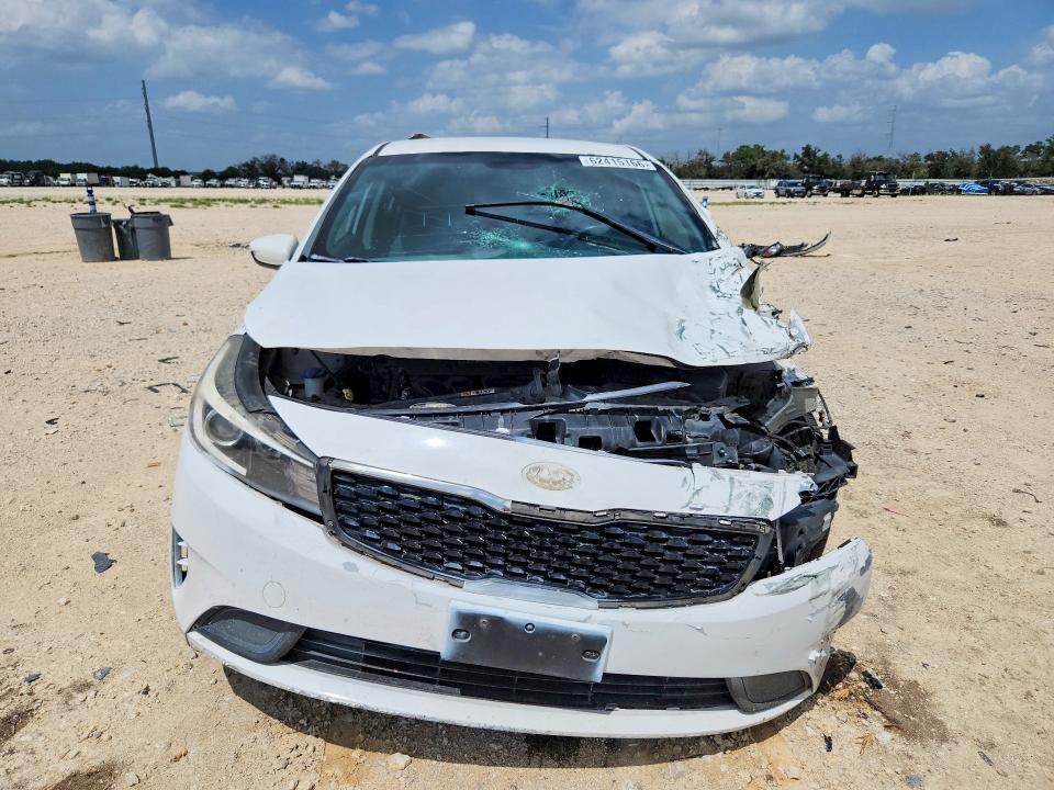 2017 Kia Forte მანქანა იყიდება აუქციონზე, vin: 3KPFK4A77HE076213, აუქციონის ნომერი: 62415166
