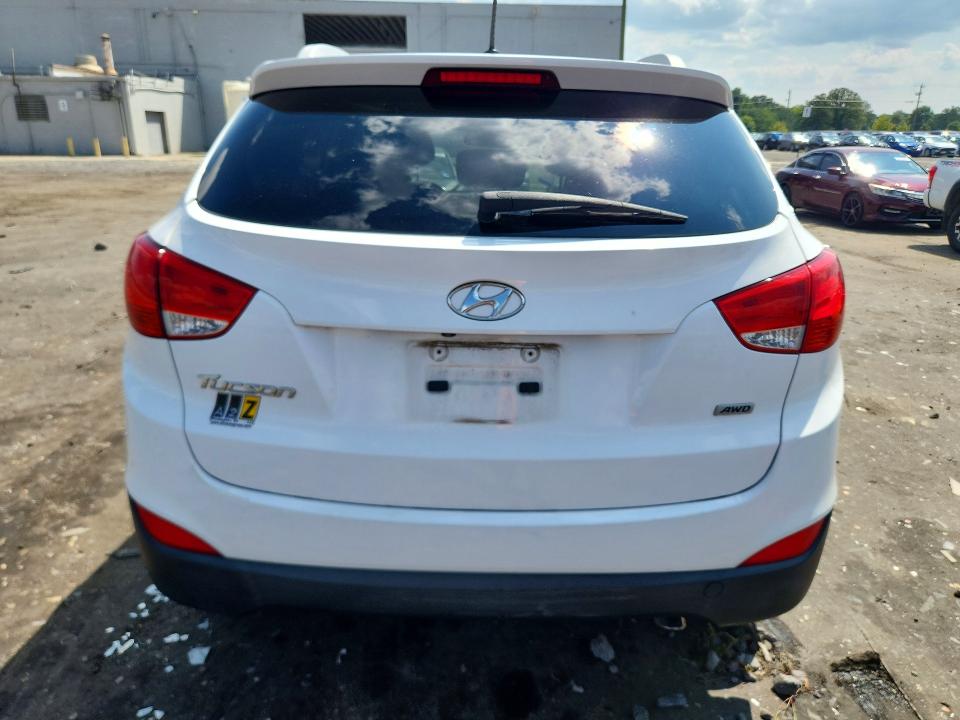 2015 Hyundai Tucson მანქანა იყიდება აუქციონზე, vin: KM8JUCAG6FU006825, აუქციონის ნომერი: 62853856