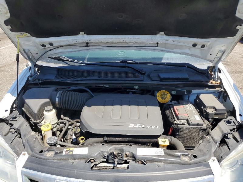 62954966 :رقم المزاد ، 2C4RC1GG4GR200600 vin ، 2016 Chrysler Town & Country مزاد بيع