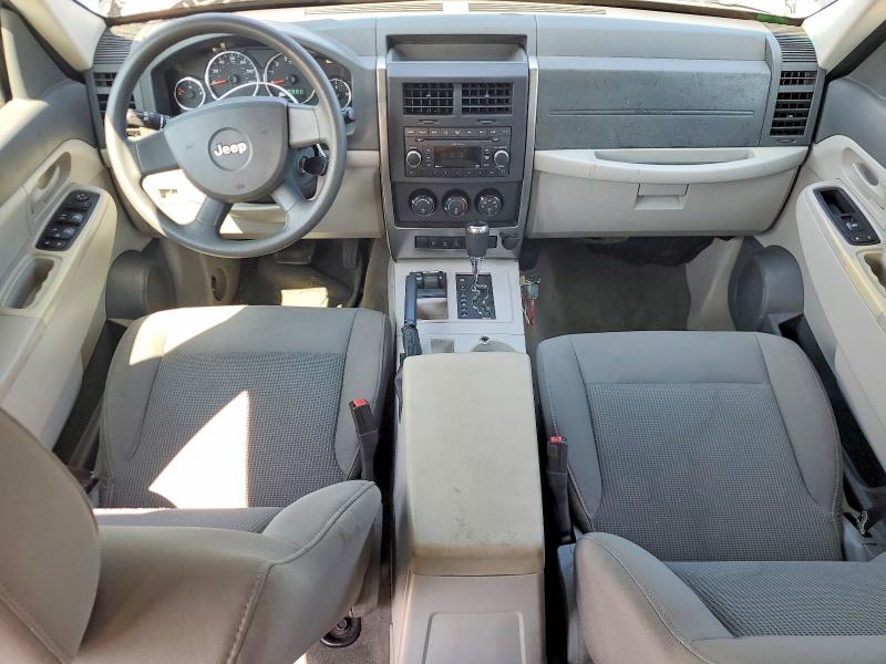 2008 Jeep Liberty მანქანა იყიდება აუქციონზე, vin: 1J8GN28K68W132490, აუქციონის ნომერი: 62693436