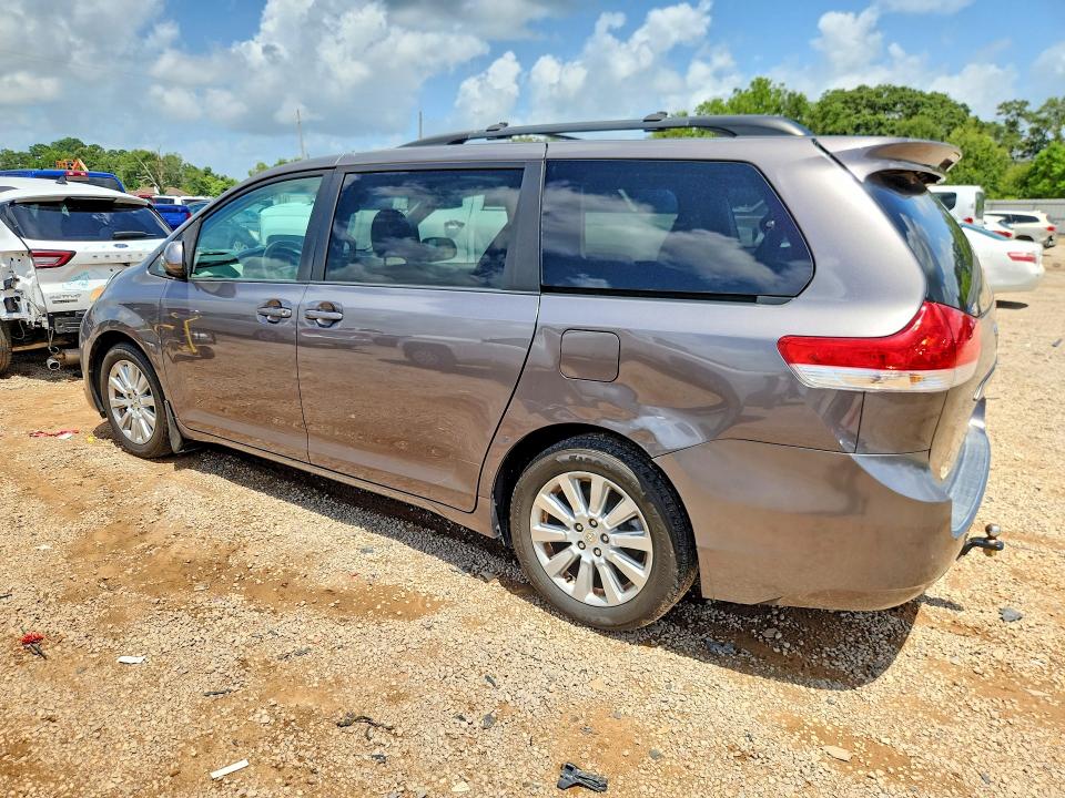 Aukcja sprzedaży 2011 Toyota Sienna, vin: 5TDYK3DC8BS162011, numer aukcji: 61296286