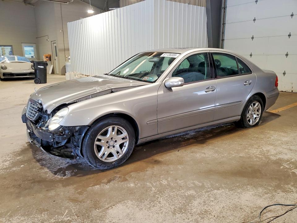 61136006 :رقم المزاد ، WDBUF65J03A239081 vin ، 2003 Mercedes-benz E مزاد بيع