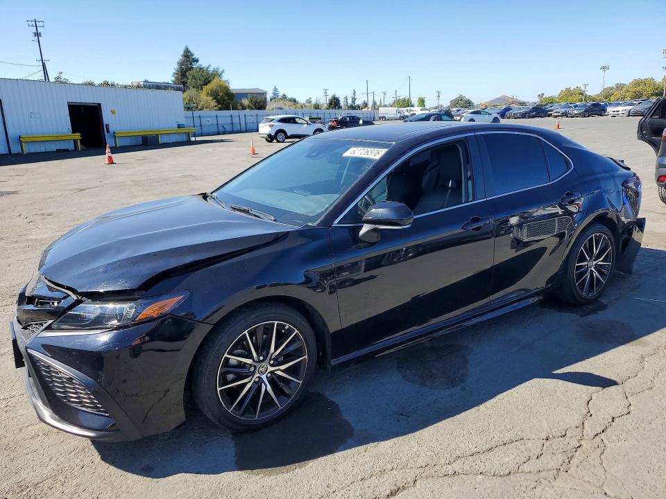 Продажа на аукционе авто 2021 Toyota Camry, vin: 4T1T11AK2MU440280, номер лота: 62726576
