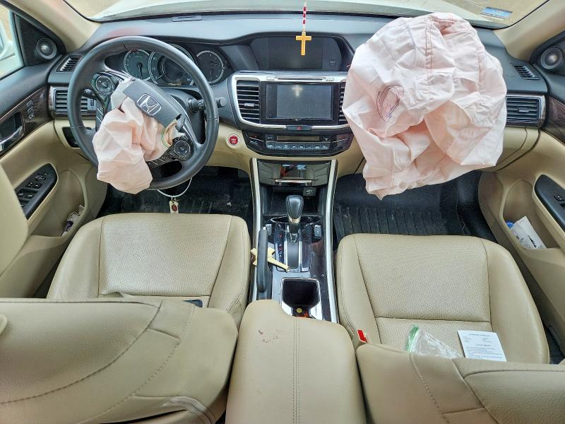 59907236 :رقم المزاد ، 1HGCR3F99GA022997 vin ، 2016 Honda Accord مزاد بيع