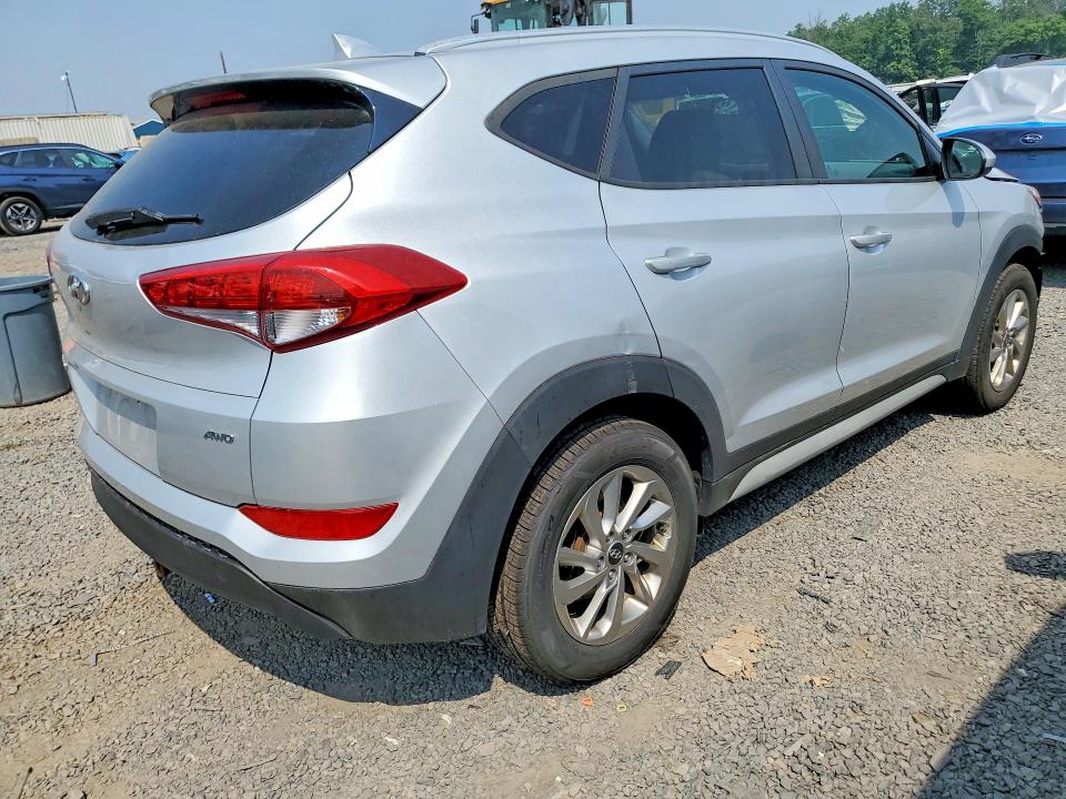 61220156 :رقم المزاد ، KM8J3CA47JU831533 vin ، 2018 Hyundai Tucson مزاد بيع