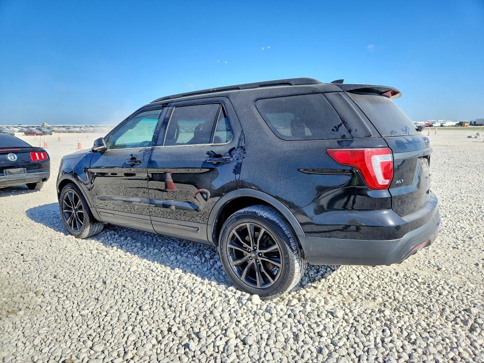 2017 Ford Explorer მანქანა იყიდება აუქციონზე, vin: 1FM5K8D87HGB21363, აუქციონის ნომერი: 60819346