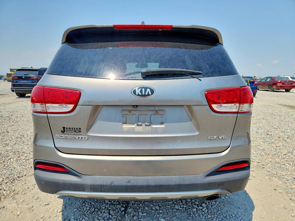 59305956 :رقم المزاد ، 5XYPHDA55GG158170 vin ، 2016 Kia Sorento مزاد بيع