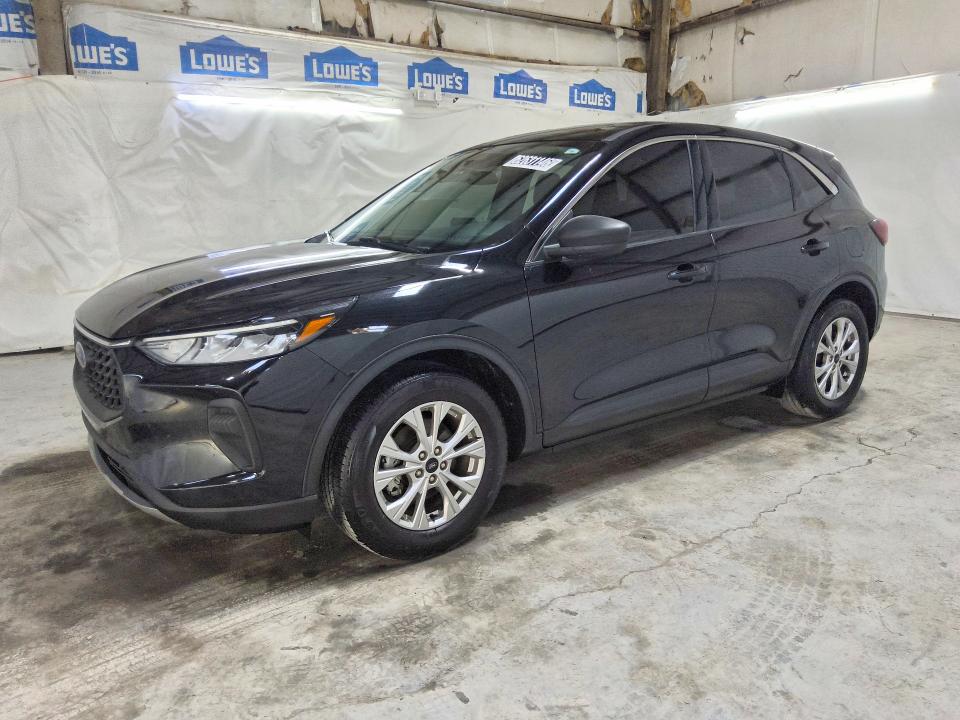 62631146 :رقم المزاد ، 1FMCU0GN6PUA18696 vin ، 2023 Ford Escape مزاد بيع