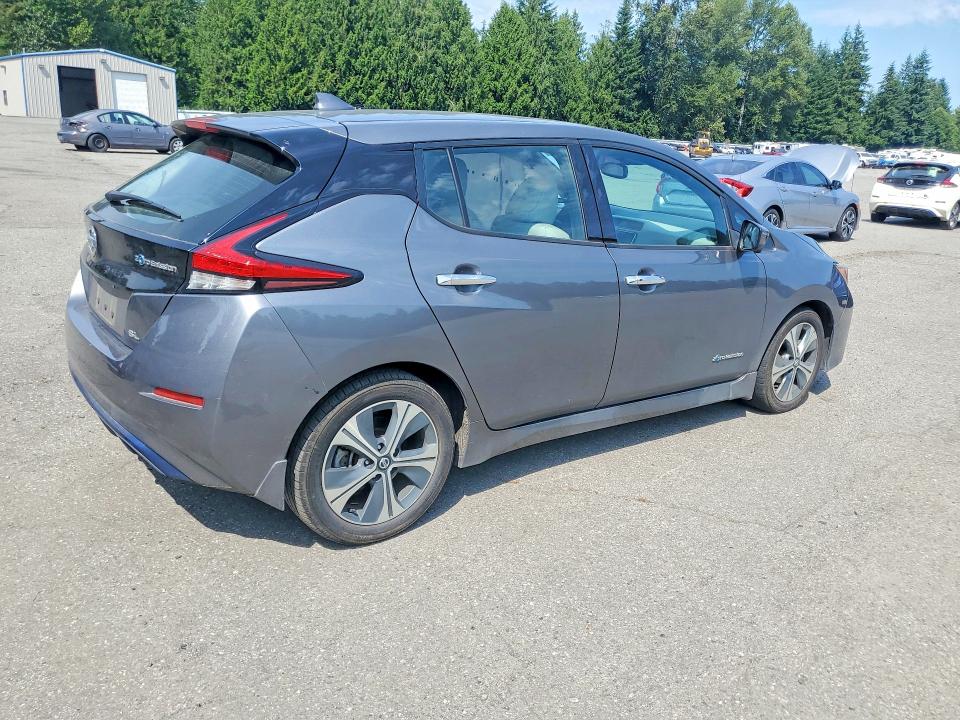 60528116 :رقم المزاد ، 1N4AZ1CP6JC302746 vin ، 2018 Nissan Leaf مزاد بيع