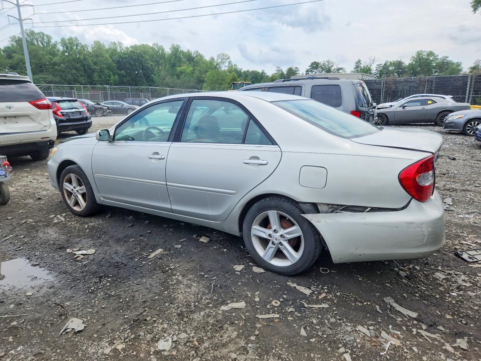 2004 Toyota Camry მანქანა იყიდება აუქციონზე, vin: 4T1BE32K14U842155, აუქციონის ნომერი: 60636366