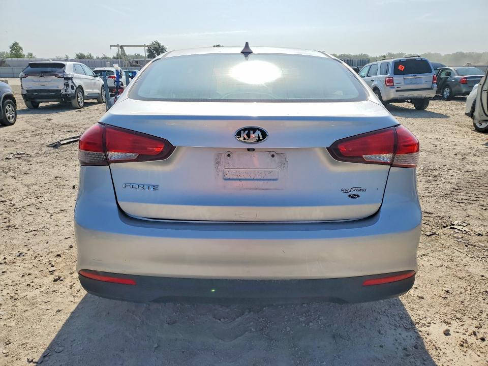 Продаж на аукціоні авто 2018 Kia Forte, vin: 3KPFK4A73JE234584, номер лоту: 62658506