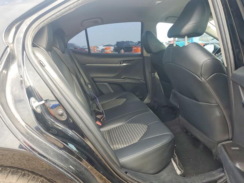 61279656 :رقم المزاد ، 4T1G11AKXNU618651 vin ، 2022 Toyota Camry مزاد بيع