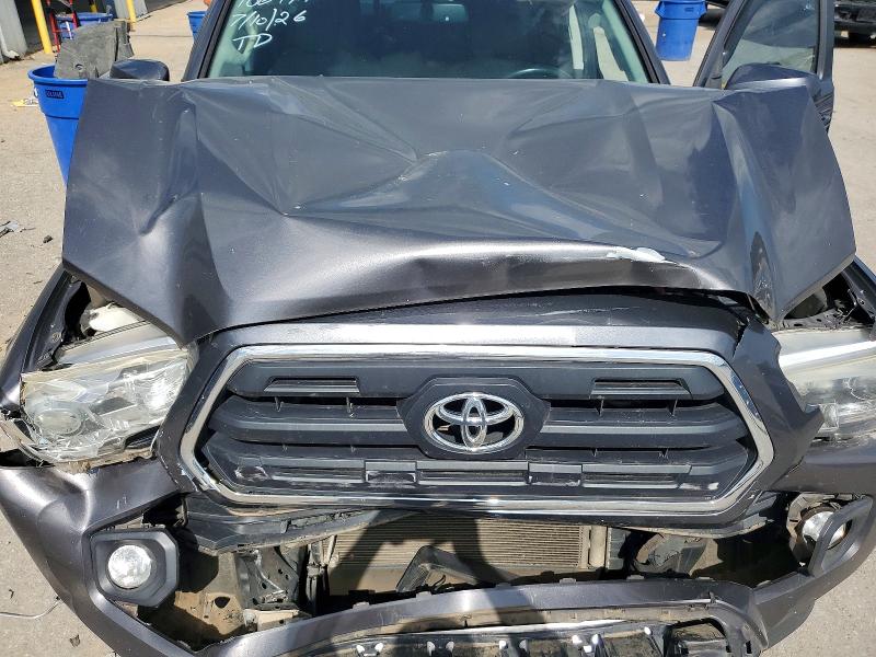 Aukcja sprzedaży 2017 Toyota Tacoma, vin: 5TFAZ5CNXHX049983, numer aukcji: 61211976