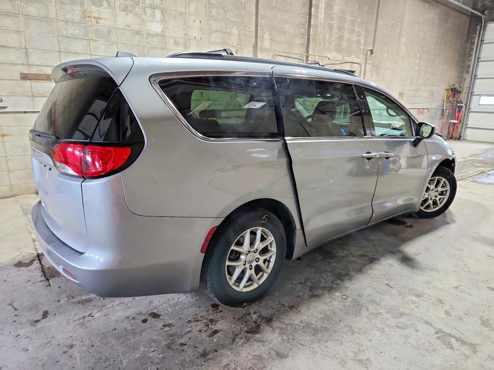 60515496 :رقم المزاد ، 2C4RC1DGXLR286137 vin ، 2020 Chrysler Voyager مزاد بيع