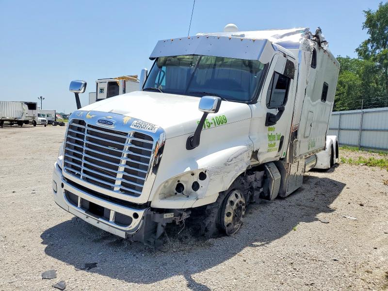 55939726 :رقم المزاد ، 1FUJGEBG0CLBL7364 vin ، 2012 Freightliner Cascadia مزاد بيع